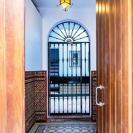 Aparbel Flota Appartement Sevilla Buitenkant foto