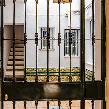 Aparbel Flota Appartement Sevilla Buitenkant foto