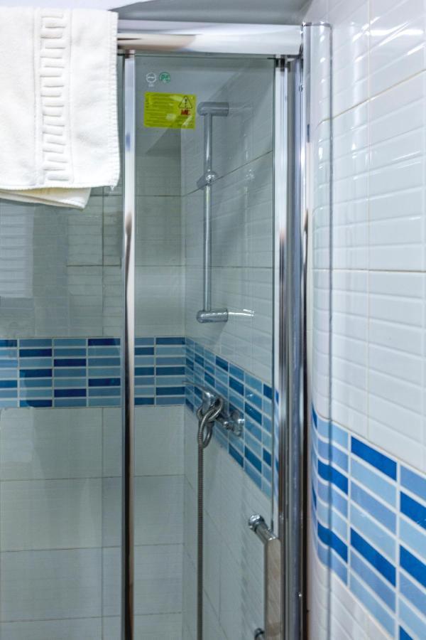Aparbel Flota Appartement Sevilla Buitenkant foto