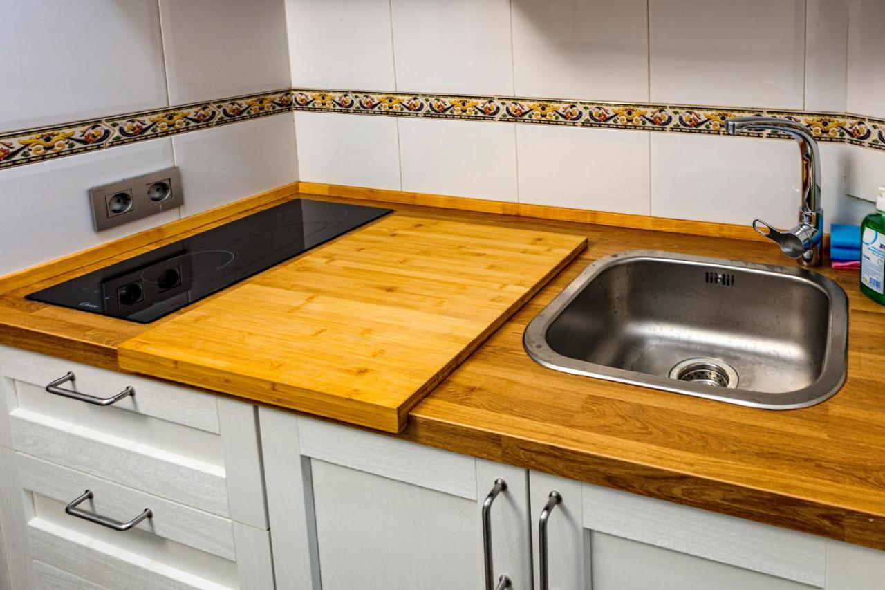 Aparbel Flota Appartement Sevilla Buitenkant foto